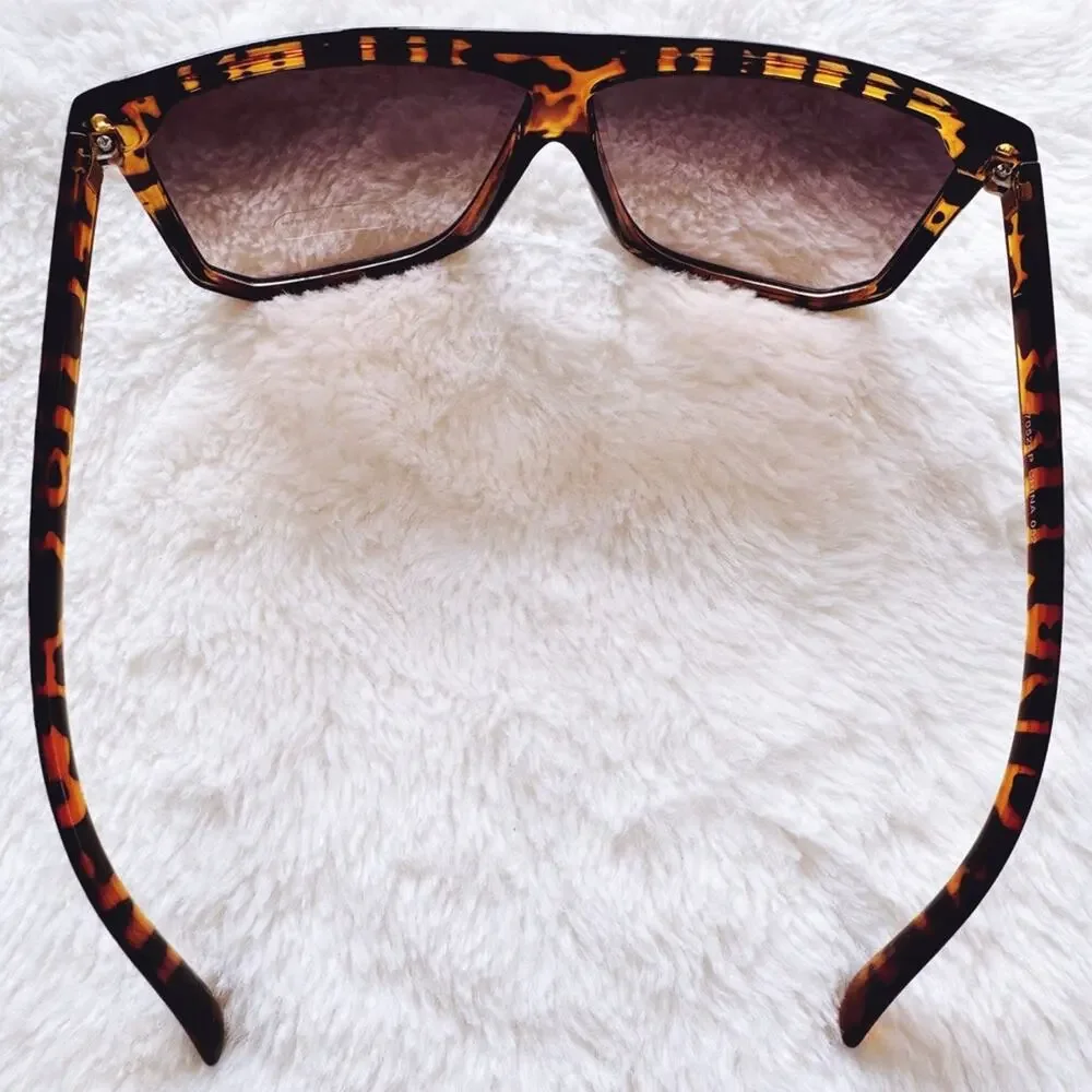 Kira Tortoise Brown & Black Oversized Sunglasses - Picture 7 of 11